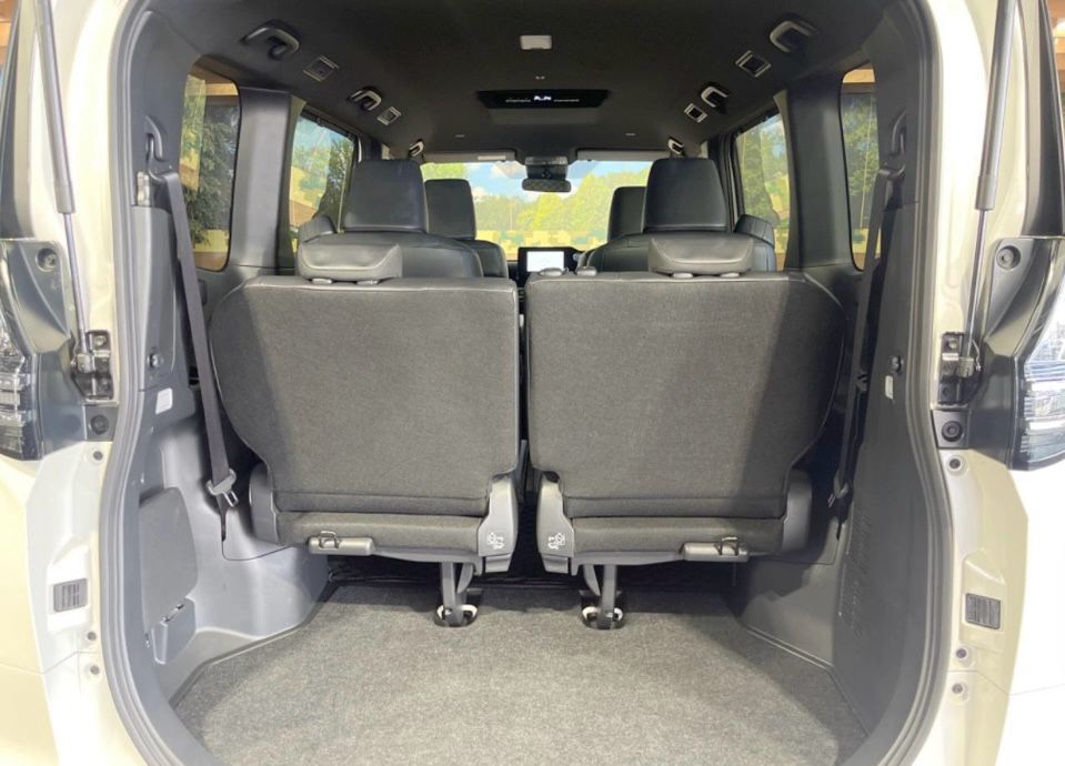 2023 Toyota Voxy