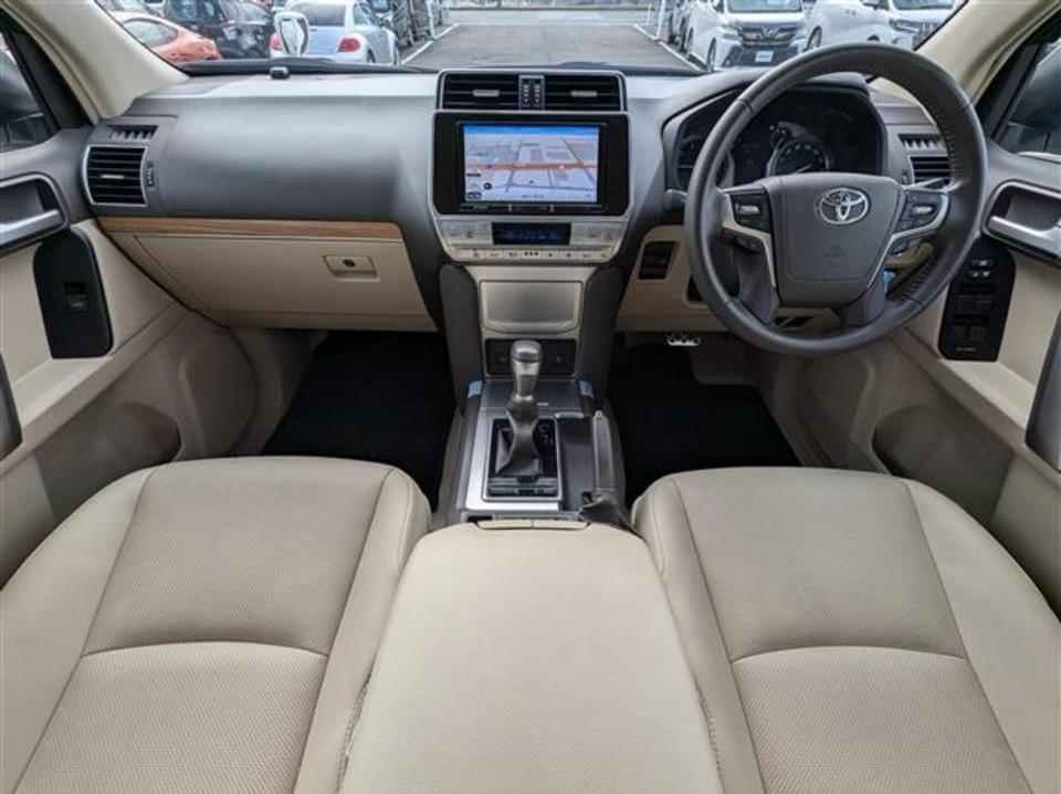 2023 Toyota Land Cruiser Prado