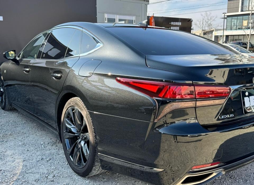LexusLS_tokyo_bay_link-7